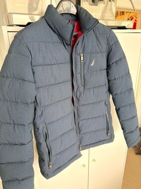 Nautica Men's Heathered Navy Quilted Puffer Jacket with Red Lining